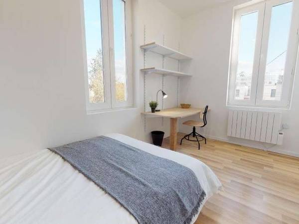Colocation / Maison 10 pièces de 160 m², Villeurbanne, Rue René Prolongée / Photo 2