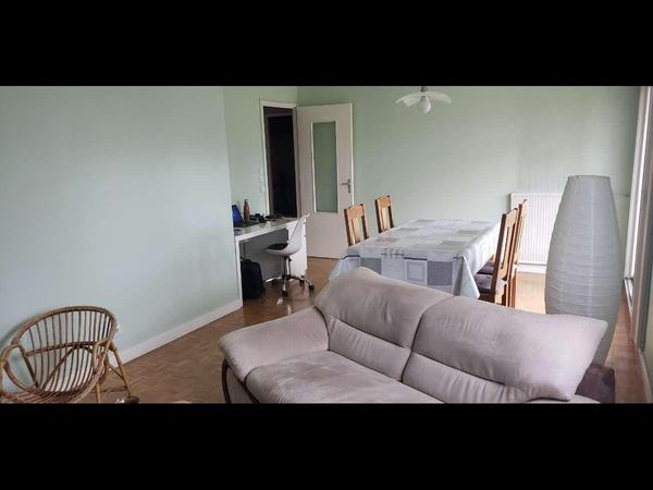 Colocation / Appartement 4 pièces de 85 m², La Mulatière, Chemin du Buisset / Photo 2