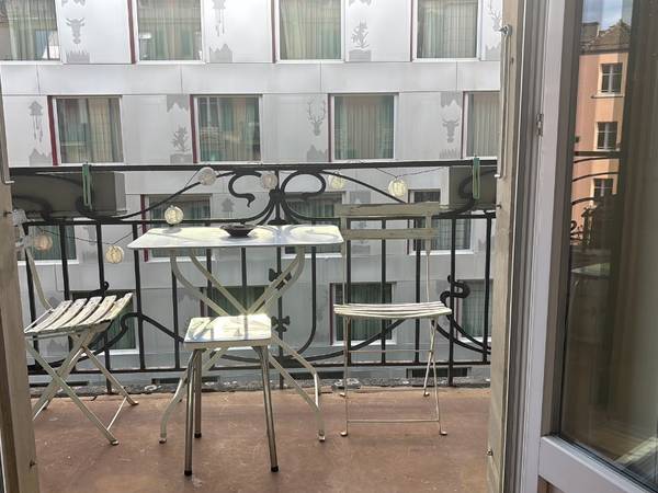 Colocation / Immeuble 3 pièces de 110 m², Lausanne, Avenue du Rond-Point / Photo 12