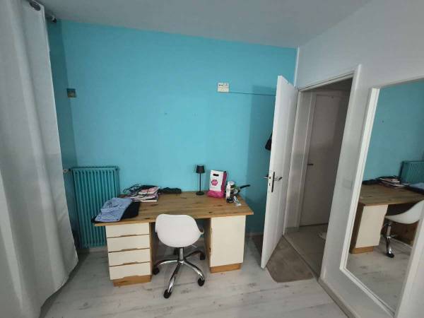 Colocation / Appartement 4 pièces de 85 m², Évry-Courcouronnes, Place Lavoisier / Photo 2