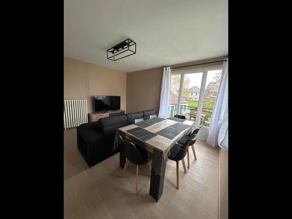 Colocation / Appartement 4 pièces de 75 m², Limoges, boulevard du Vigenal / Photo 2
