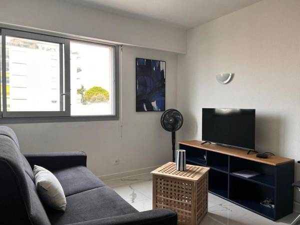 Location / Studio, Cannes / Photo 7