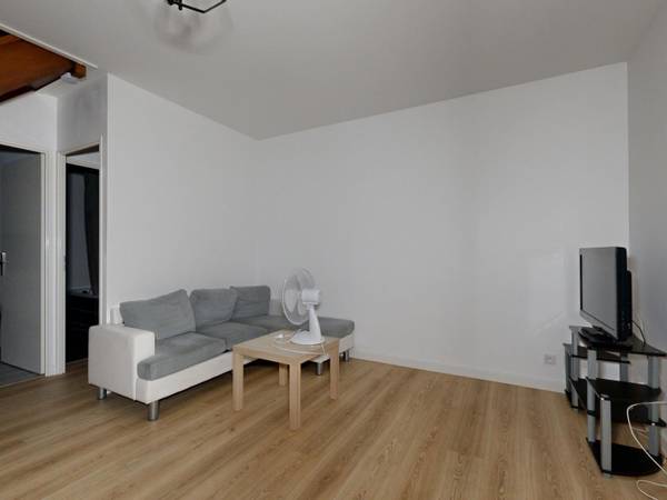 Location / Appartement 3 pièces de 63 m², Dijon, Rue Jean-Baptiste Carpeaux / Photo 2