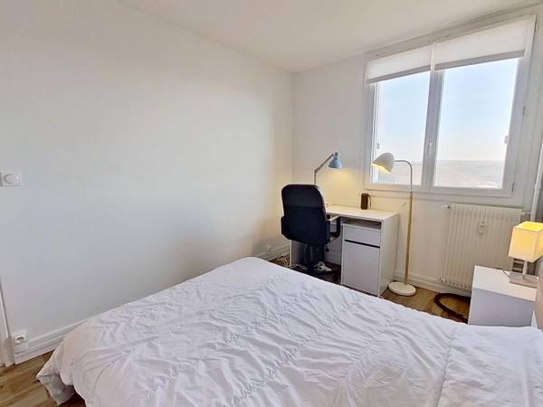 Colocation / Appartement 5 pièces de 80 m², Rouen, Rue Hector Berlioz / Photo 2