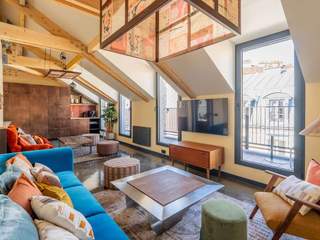 10 rooms house · 757 m²