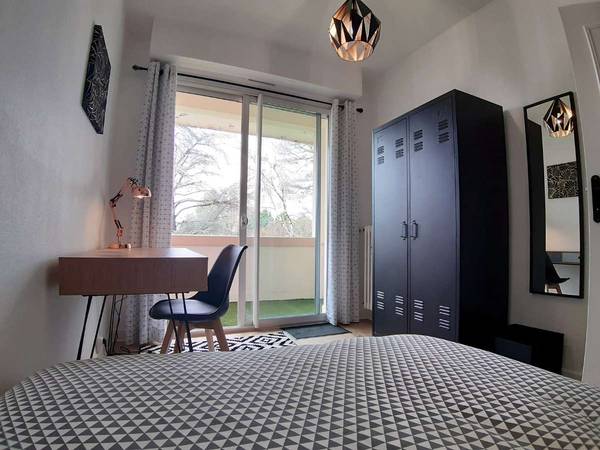 Colocation / Appartement 6 pièces de 120 m², Pau, Rue du Comte de Saint-Cricq / Photo 9