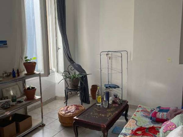 Sous-location / Studio de 40 m², Marseille, Rue des Bons Enfants / Photo 2