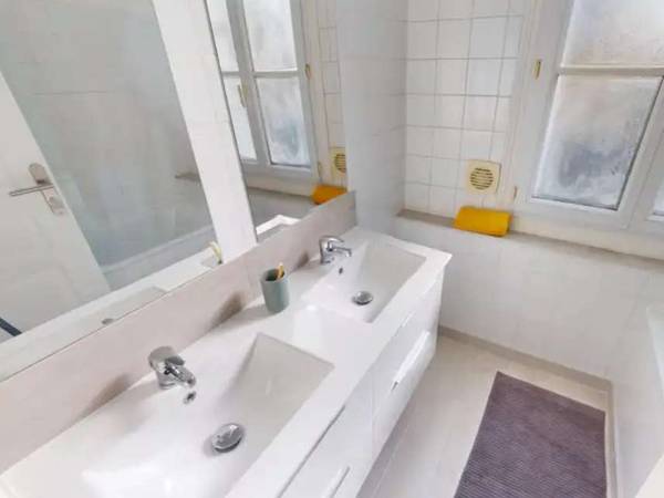 Colocation / Appartement 8 pièces de 125 m², Paris, Rue Roberval / Photo 9