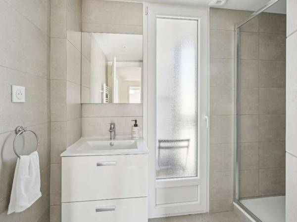 Colocation / Appartement 6 pièces de 89 m², Vénissieux, Rue Pierre Brossolette / Photo 12