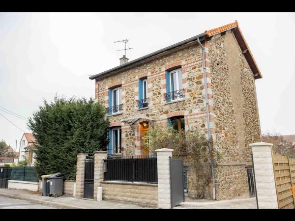 Colocation / Maison 10 pièces de 300 m², Villeneuve-le-Roi, Rue de Stalingrad / Photo 13
