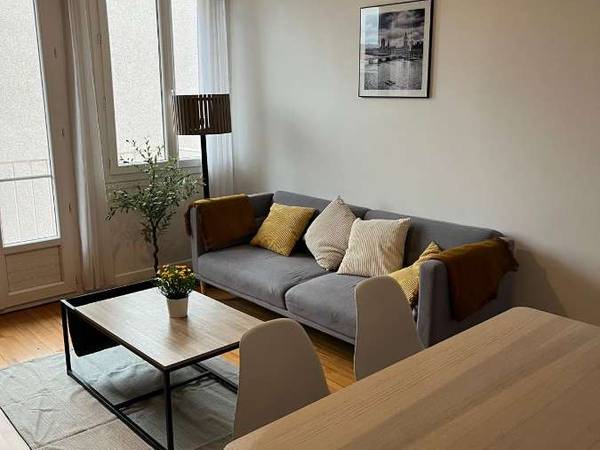 Colocation / Appartement 4 pièces de 75 m², Clermont-Ferrand, Avenue des Paulines / Photo 2