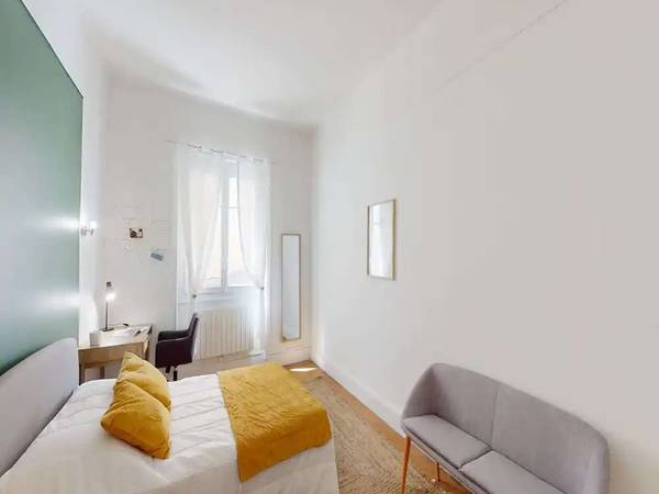 Colocation / Appartement 6 pièces de 125 m², Lyon, Quai Perrache / Photo 2