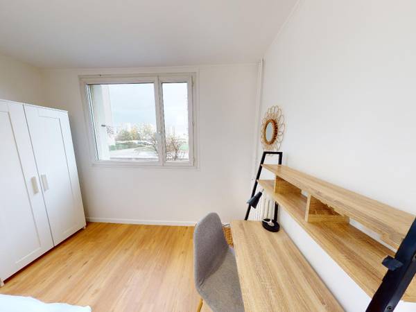 Colocation / Appartement 5 pièces de 75 m², Lyon, Rue Philippe Fabia / Photo 2