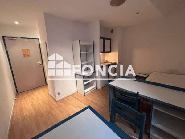 Location / Studio de 18 m², Grenoble, Rue Montorge / Photo 7