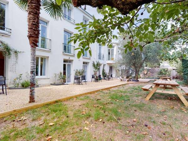Coliving / Maison 10 pièces de 450 m², Nantes, Rue Gaston Turpin / Photo 2