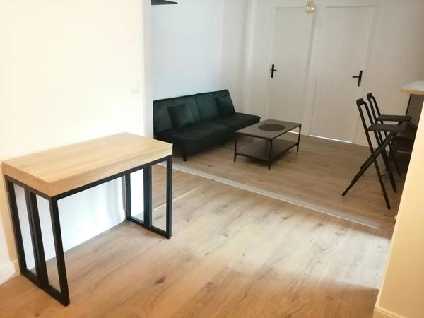 Colocation / Appartement 6 pièces de 92 m², Le Mans, Rue de l'Artois / Photo 2