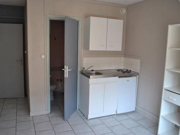Location / Studio, Valenciennes / Photo 2
