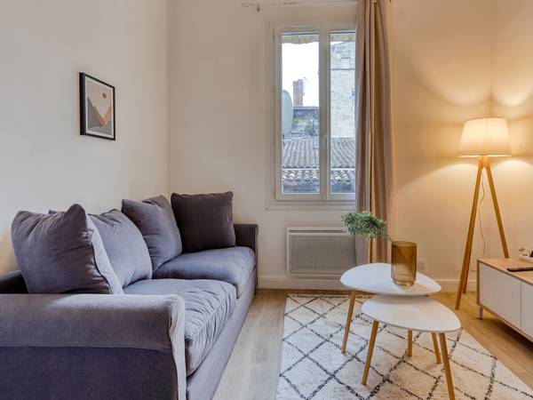 Location / Appartement 1 pièce de 16 m², Bordeaux, Rue Sainte-Catherine / Photo 11