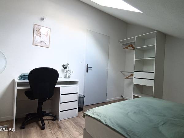 Colocation / Appartement 5 pièces de 87 m², Besançon, Rue Fabre / Photo 2