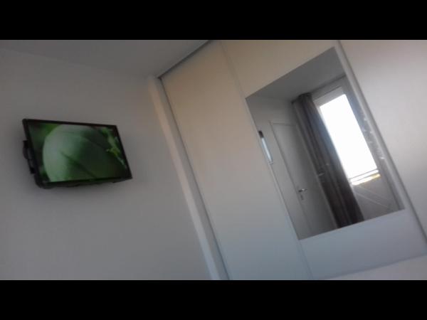Colocation / Appartement 3 pièces de 70 m², Fresnes, Allée des Blancs Bouleaux / Photo 2