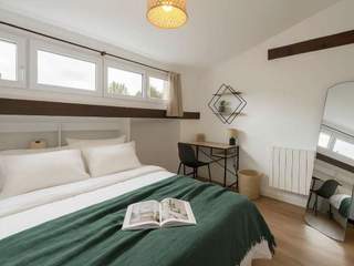 Coliving space / 10-bedroom flat · 13 m², Paris, Passage Penel
