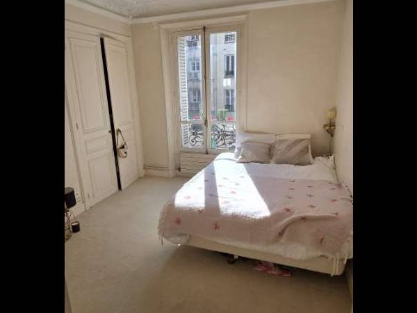 Sous-location / Appartement 6 pièces de 145 m², Paris, Rue Pernelle / Photo 2