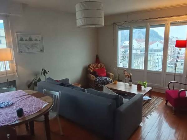 Sous-location / Appartement 4 pièces de 80 m², Grenoble, Rue Casimir Brenier / Photo 2