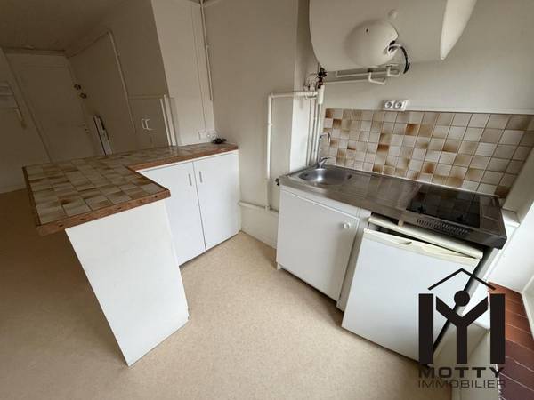 Location / Studio de 26 m², Nancy, Rue Sainte Anne / Photo 2