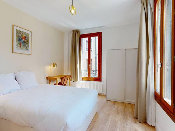 Colocation / Maison 10 pièces de 191 m², Villejuif, Rue Ambroise Croizat / Photo 2