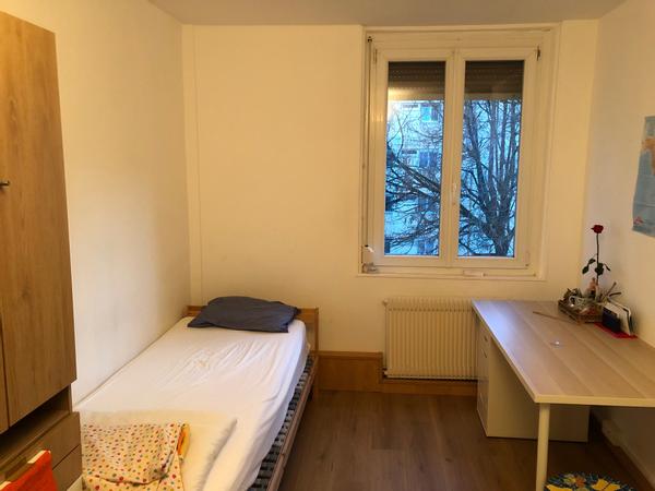 Colocation / Appartement 5 pièces de 80 m², Strasbourg, Rue de Fréland / Photo 2