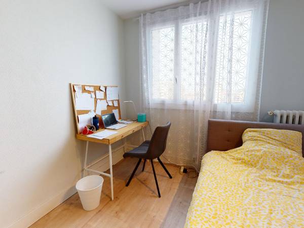 Flatsharing / 5-bedroom flat · 78 m², Villeurbanne, Avenue Commandant l'Herminier / Photo 2