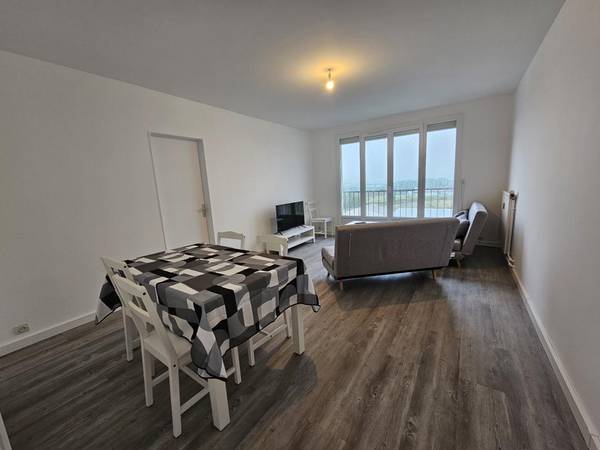 Chambre chez l'habitant / Appartement 1 pièce de 11 m², Reims / Photo 2