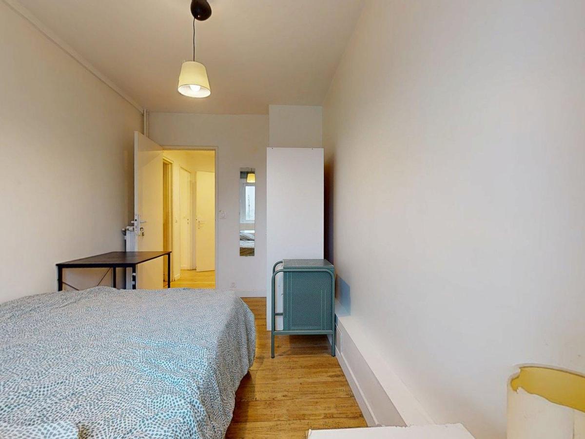 Appartement 5 pièces de 72 m² à Argenteuil | Colocation | 674€/mois photo 4