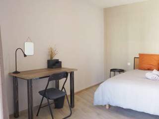 Colocation / 5 rooms apartment · 110 m², Perpignan, Place de Saint-Guillem