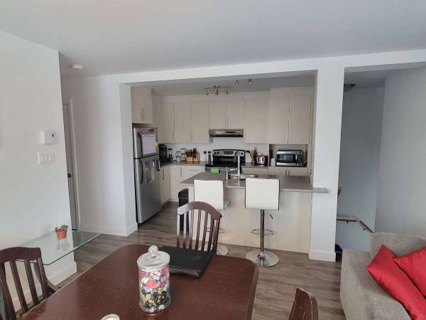 Colocation / Appartement 4 pièces de 1 m², Lévis, Rue du Frontenac / Photo 2