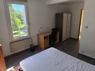 Room share, 4 rooms apartment, Toulouse