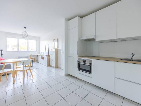 Location / Appartement 2 pièces de 44 m², Nantes, Rue Bernard de Ventadour / Photo 2
