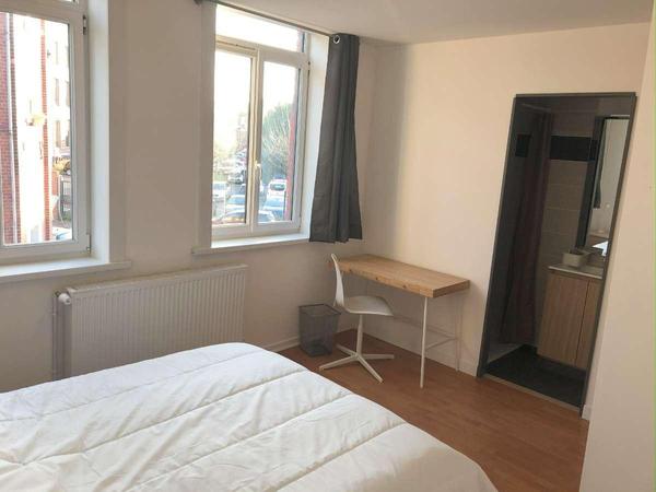 Colocation / Maison 6 pièces de 105 m², Roubaix, Rue Henri Carette / Photo 2
