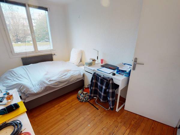 Colocation / Appartement 5 pièces de 80 m², Grenoble, Boulevard Joseph Vallier / Photo 2