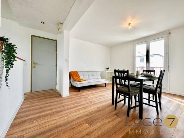 Colocation / Appartement 5 pièces de 72 m², Lorient, Rue du Manio / Photo 2