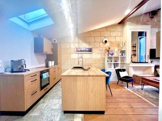 Location / 2 rooms apartment · 51 m², Bordeaux, Rue Notre Dame