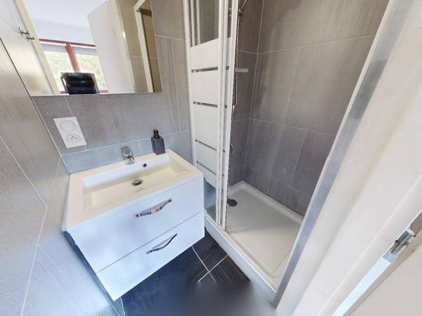 Colocation / Appartement 6 pièces de 110 m², Pessac, Résidence Camponac / Photo 2