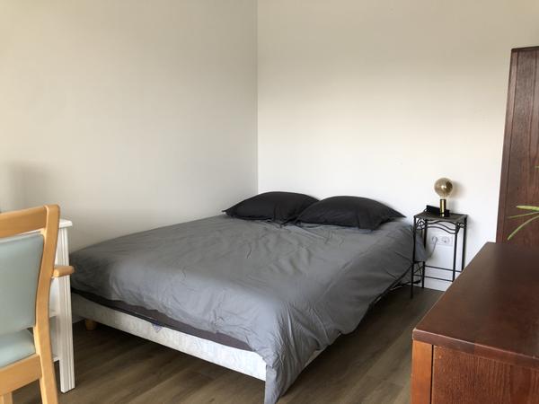 Colocation / Appartement 5 pièces de 77 m², Champs-sur-Marne, Allée des Souches Vertes / Photo 2