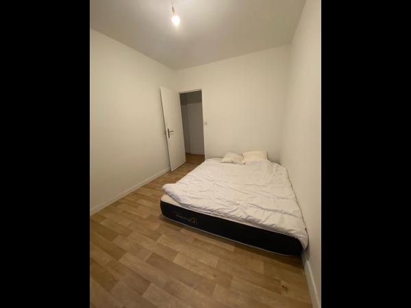 Colocation / Appartement 6 pièces de 85 m², Talence, Rue de Suzon / Photo 2