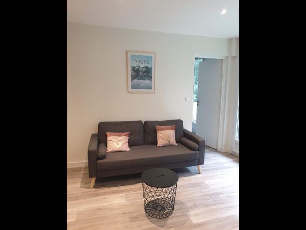 Colocation / Appartement 5 pièces de 83 m², Tours, Allée Laurence Berluchon / Photo 2