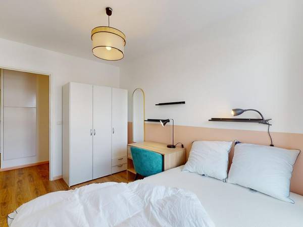 Colocation / Appartement 5 pièces de 85 m², Bordeaux, 21 Cours de Québec, / Photo 13