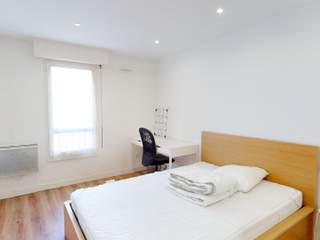 Colocation / 5 rooms apartment · 84 m², Toulon, . Rue des Remparts