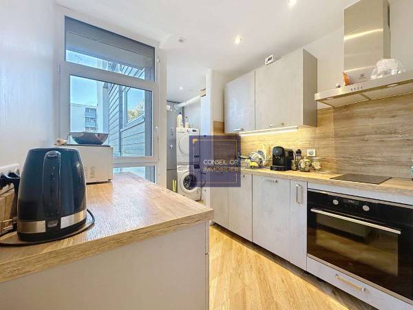 Colocation / Appartement 5 pièces de 84 m², Villers-le-Lac, Rue du Col / Photo 2