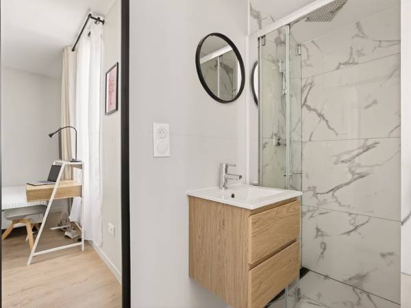 Colocation / Maison 10 pièces de 160 m², Nanterre, Rue du Vieux-Pont / Photo 18