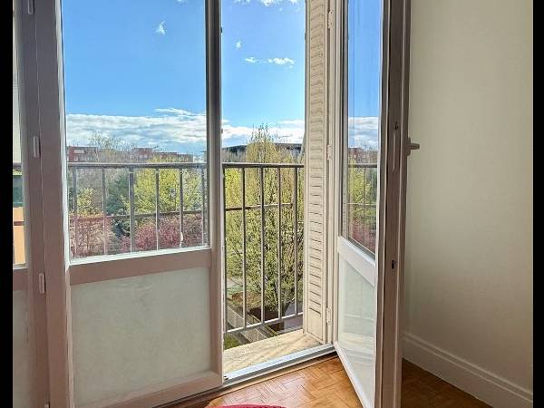 Colocation / Appartement 4 pièces de 60 m², Maisons-Alfort, Rue de Turin / Photo 2